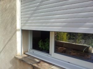 Remplacement de volet roulant installation volet roulant somfy Callian